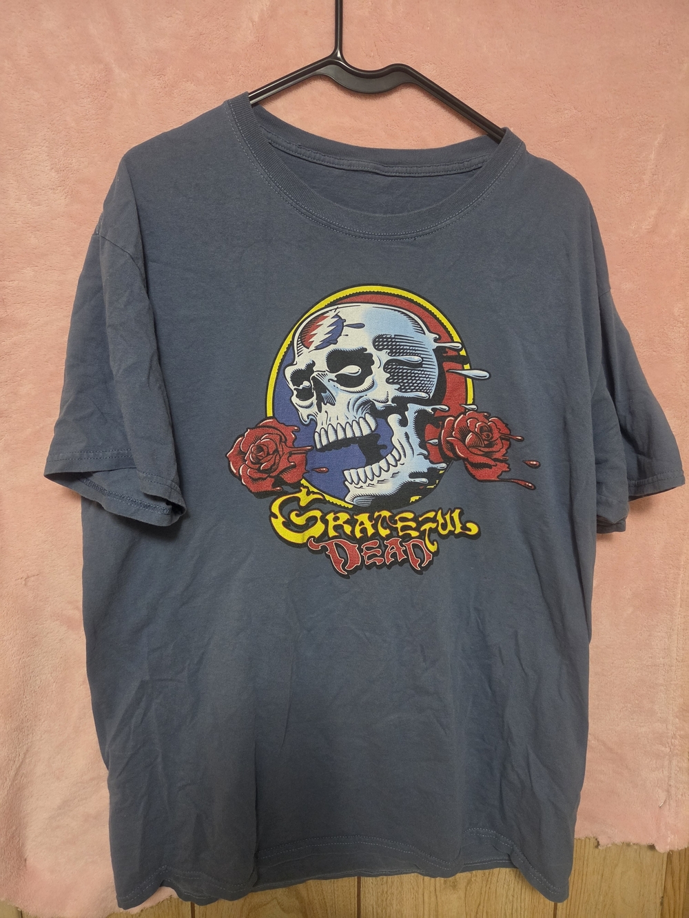 Grateful Dead Blue Graphic Tee with Red Roses & Yellow Accents